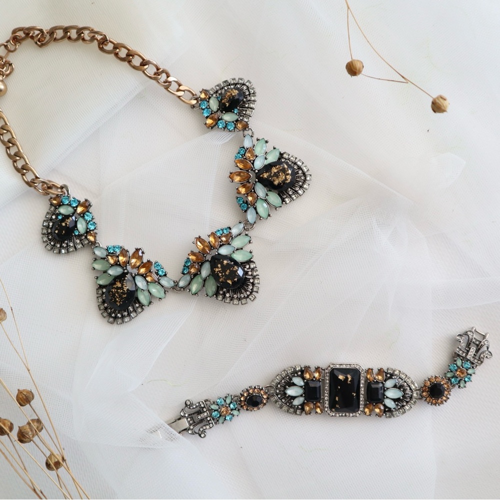 New jewelry set - Picture 1 of 4